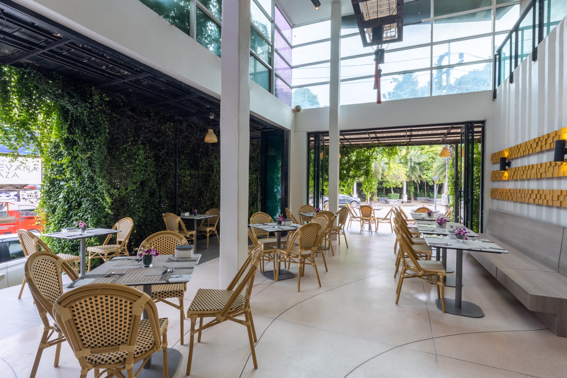 The restaurant at Navinda Krabi