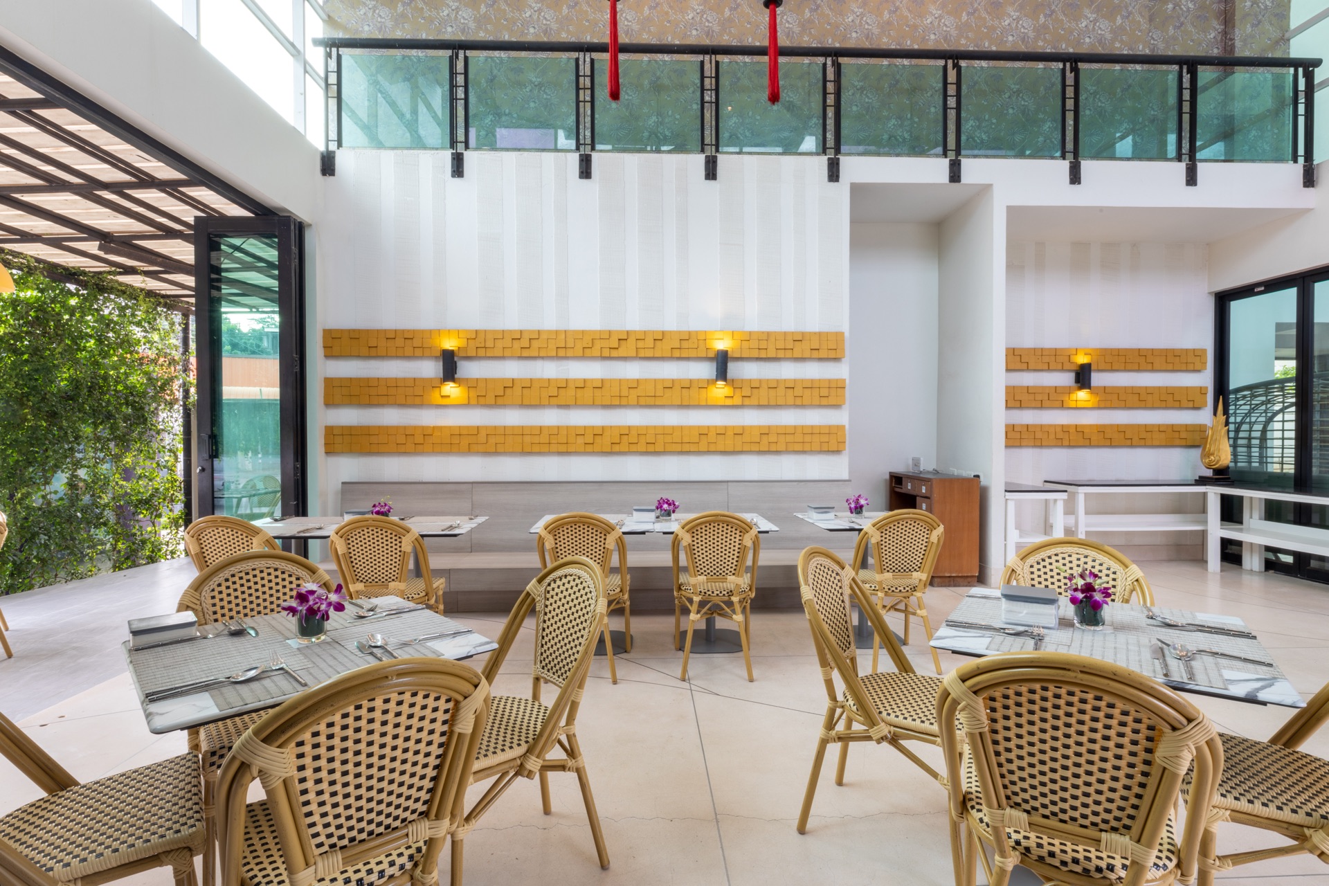 Dining at Navinda Krabi