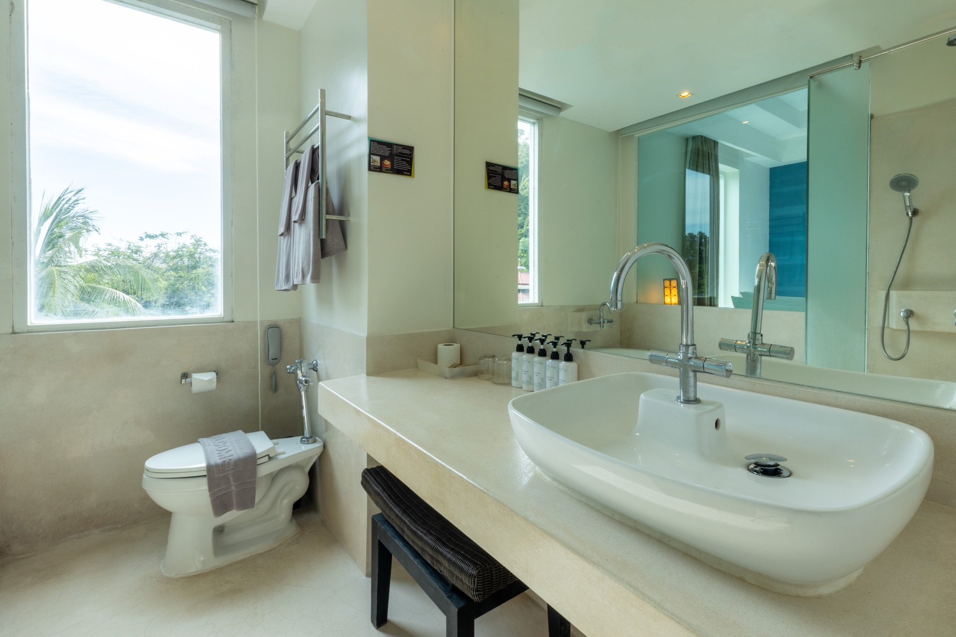 Rooms & Suites — Navinda Krabi